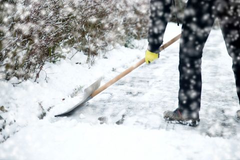 Mithilfe beim Winterdienst